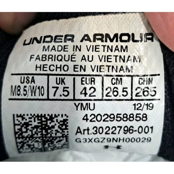 Under Armour Men's 8.5 Low Cut Michelin Sole HOVR Black Athletic Shoes - Picture 2 of 13